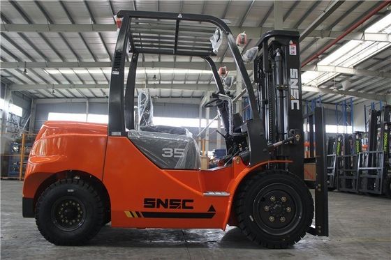 3.5T petit chariot élévateur diesel moteur diesel orange chariot élévateur japonais moteur Isuzu