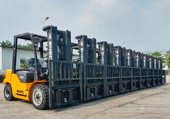 6600LBS 7700LBS Fabricants de chariots élévateurs diesel 3500 kg Chariots élévateurs diesel