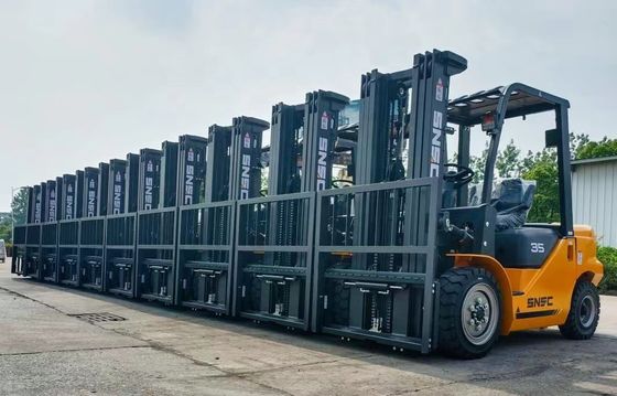6600LBS 7700LBS Fabricants de chariots élévateurs diesel 3500 kg Chariots élévateurs diesel