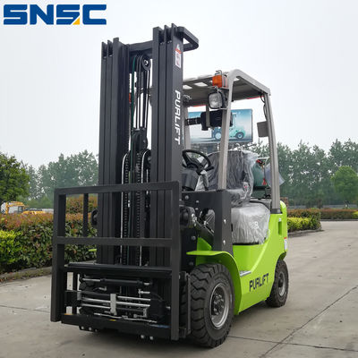 Nissan Forklift FL18 4000lbs Canada Forklifter Alimenté à l'essence