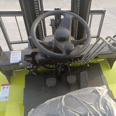 3000 kg 3500 kg chariot élévateur à quatre roues motrices à trois mâts chariot élévateur diesel