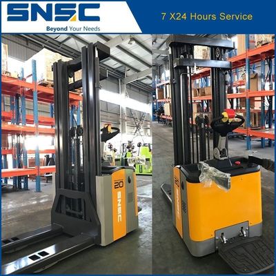2 tonnes de camions électriques à empilement SNSC